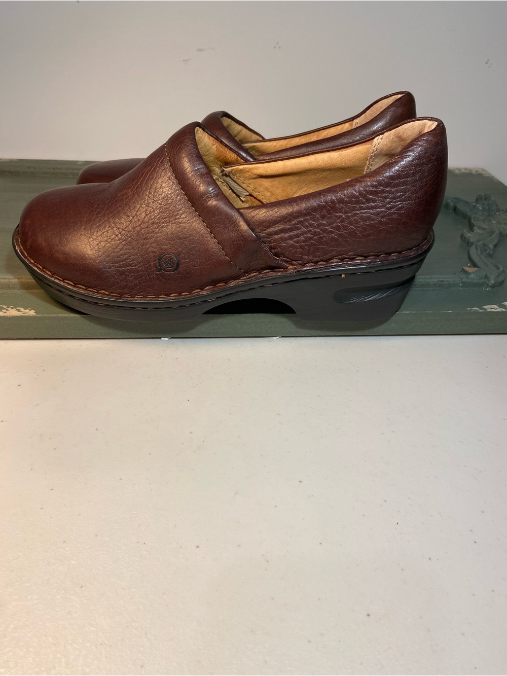 B.O.C Women's Brown Leather Slip-On Clog SZ 8 - Picture 2 of 8